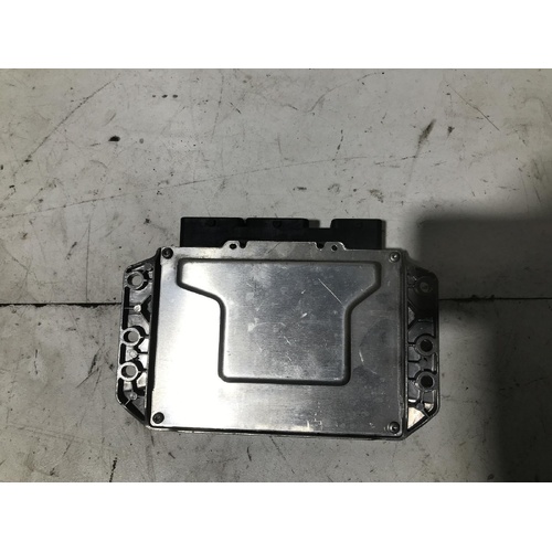 Renault Megane Engine ECU X84 12/2003-08/2010