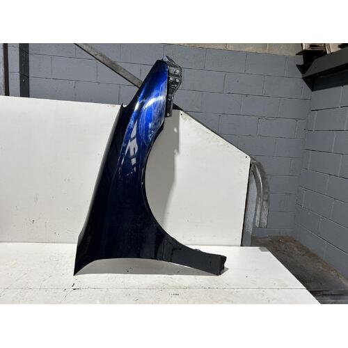 Lexus ES300 Right Guard MCV30 10/2001-12/2005