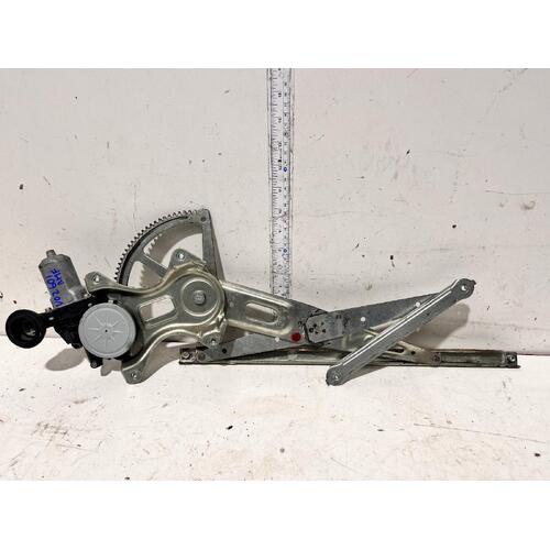 Toyota YARIS Right Front Window Reg/Motor NCP93 Sedan 03/06-06/16 