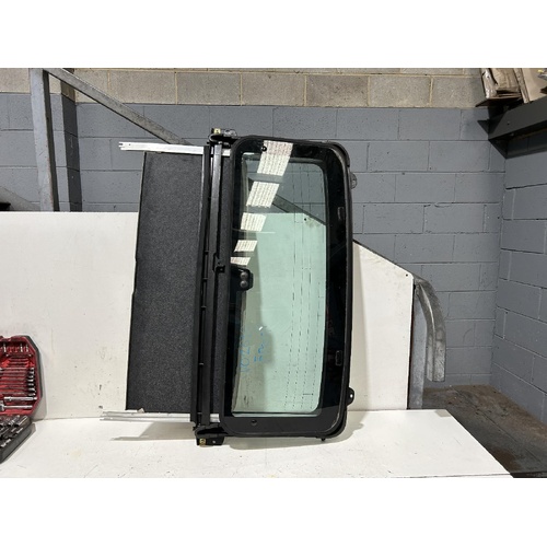 Toyota Regius Sunroof Assembly VCH10 1995-2002