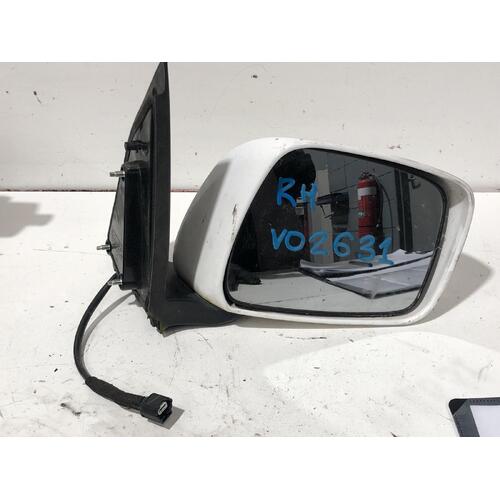 Nissan Navara Right Door Mirror D40 09/2005-08/2015