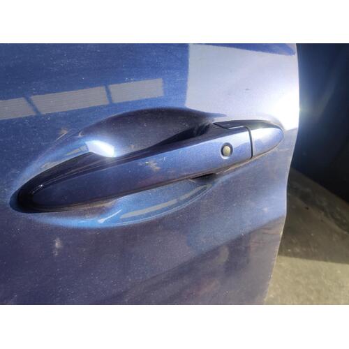 Honda HR-V Left Front Outer Door Handle RU5 12/2014-10/2021