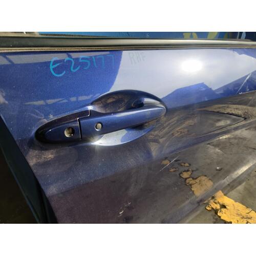 Honda HR-V Right Front Outer Door Handle RU5 12/2014-10/2021