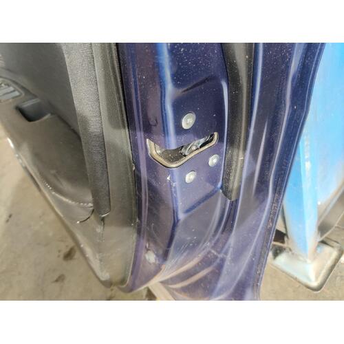 Honda HR-V Right Front Door Lock Mechanism RU5 12/2014-10/2021