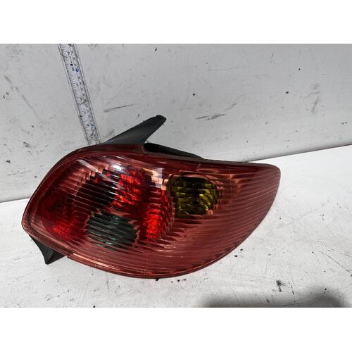 Peugeot 206 Right Tail Light 04/2003-11/2007