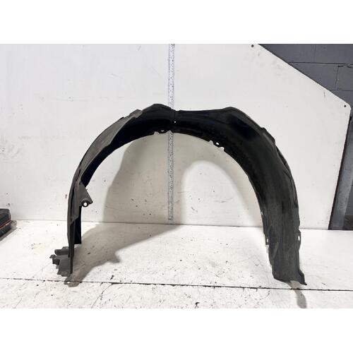 Toyota CAMRY Left Front Guard Liner AVV50 Hybrid HL 03/12-05/15