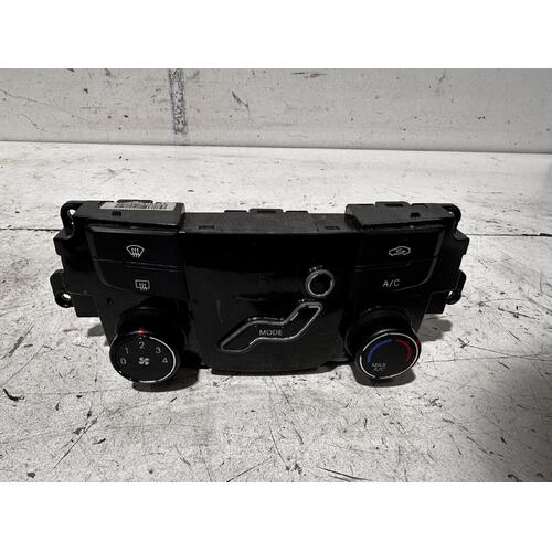 Hyundai i45 Heater Controls YF 02/2010-04/2014