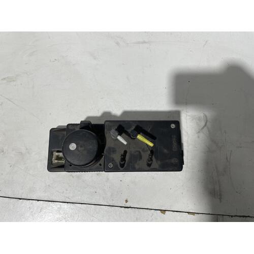 Mercedes E-Class Vacuum Pump W210 01/1996-08/2002