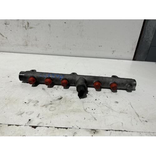 Hyundai iLoad Fuel Injection Rail WK 07/2008-07/2012