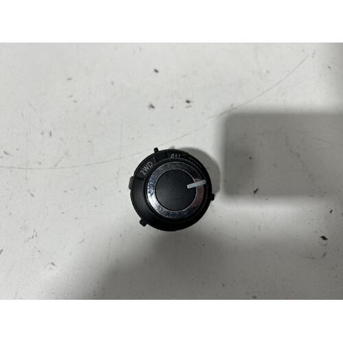 Nissan Navara 4WD SwiotSwitch D40 09/2005-08/2015