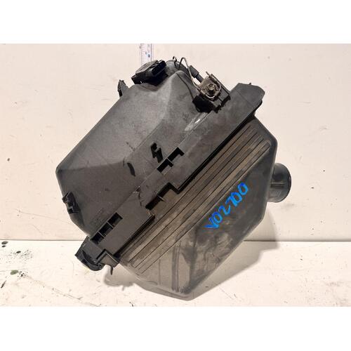 Toyota TARAGO Air Cleaner Box ACR30 2.4 2AZ-FE 06/00-02/06 