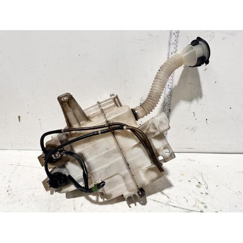 Toyota TARAGO Washer Bottle ACR50 03/06-06/20 