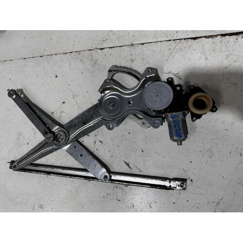 Toyota Corolla Right Front Window Regulator ZRE152 03/2007-10/2013