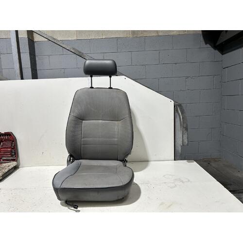 Toyota Hiace Right Front Seat RZH125 11/1989-12/2004