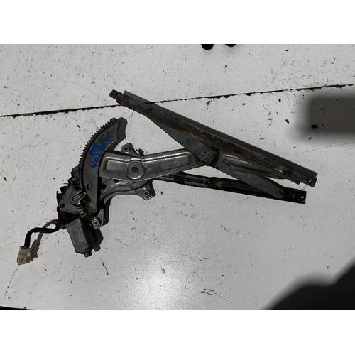 Toyota Corolla Right Front Window Regulator AE112 10/1998-11/2001