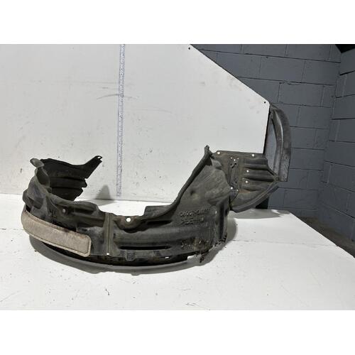 Toyota C-HR Right Guard Liner NGX50 12/2016-09/2019