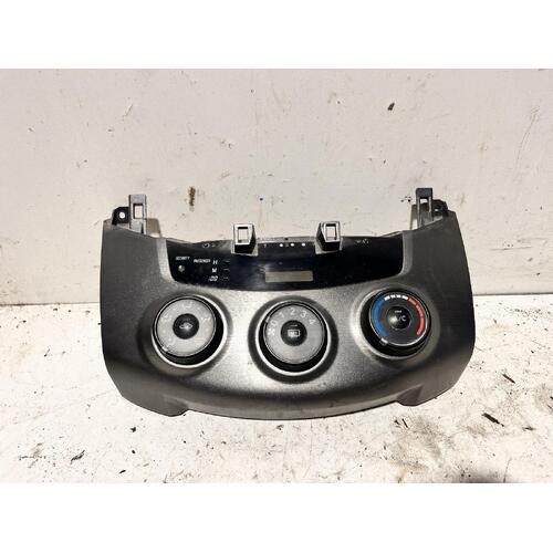 Toyota RAV4 Heater & A/C Controls ACA33 11/05-11/12 