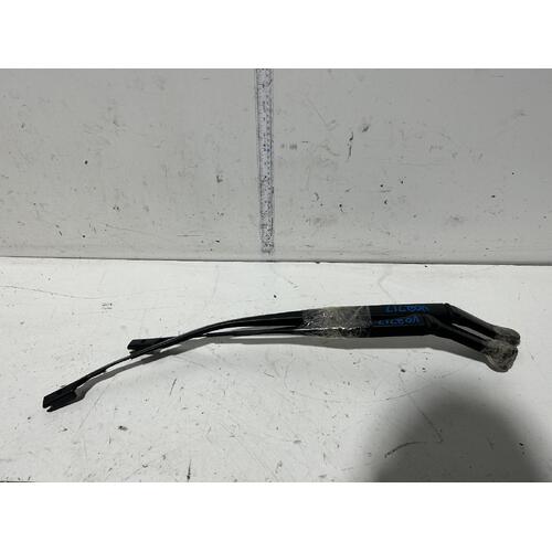 Toyota C-HR Front Wiper Arms NGX50 12/2016-Current