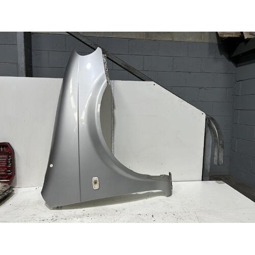 Kia Carnival Right Guard KV Series II 12/2001-09/2006