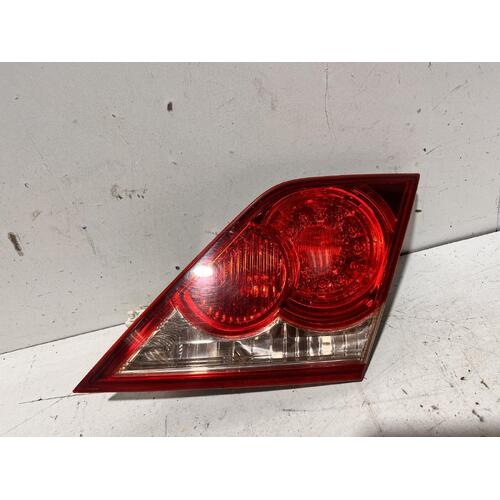 Toyota AURION Rear Garnish GSV40 Right Bootlid Lamp 10/06-08/09 