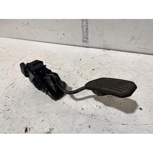 Toyota PRIUS Pedal NHW20 Accelerator 10/03-05/09 