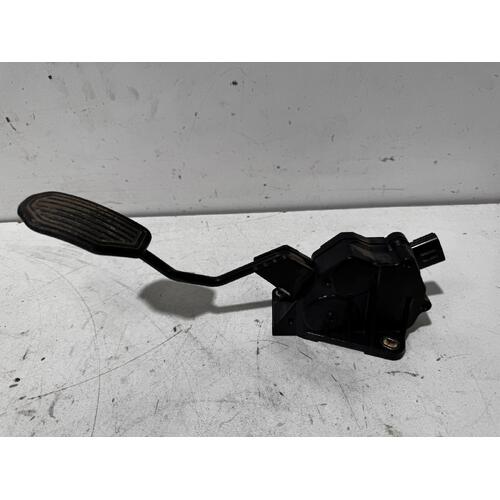 Toyota RAV4 Accelerator Pedal ACA33 11/2005-11/2012