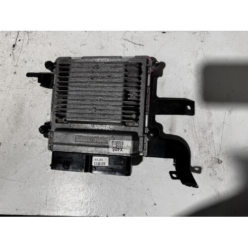 KIA Cerato Engine ECU YD 04/2013-02/2016