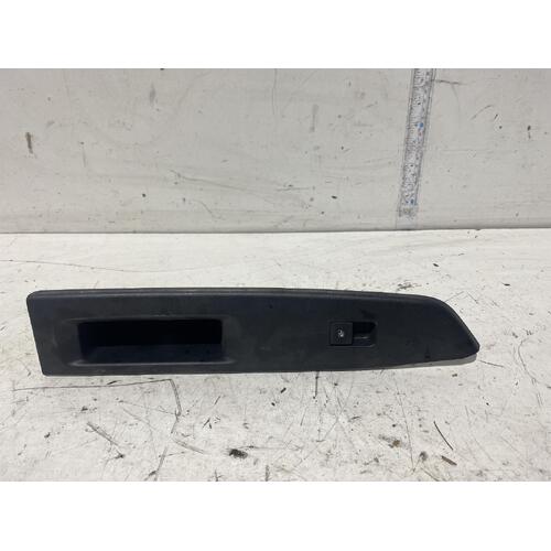 Holden Colorado Right Rear Power Window Swicth RG 07/2016-12/2020