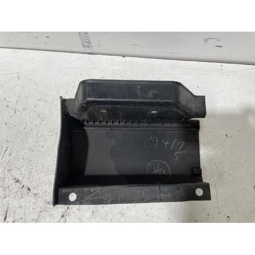 Toyota Hiace Left Side Step TRH201 03/2005-04/2019