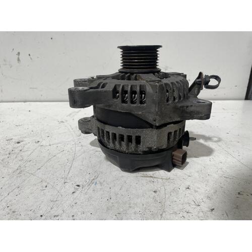 Toyota Hiace Alternator TRH201 03/2005-02/2015