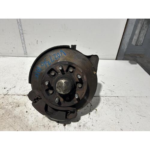 Toyota Hiace Right Front Hub Assembly LH113 11/1989-12/2004