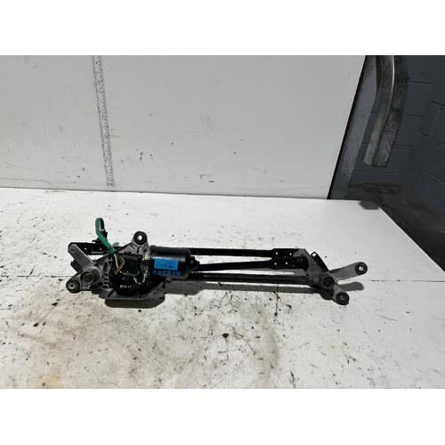 Hyundai iLoad Front Wiper Assembly TQ 11/2007-03/2021