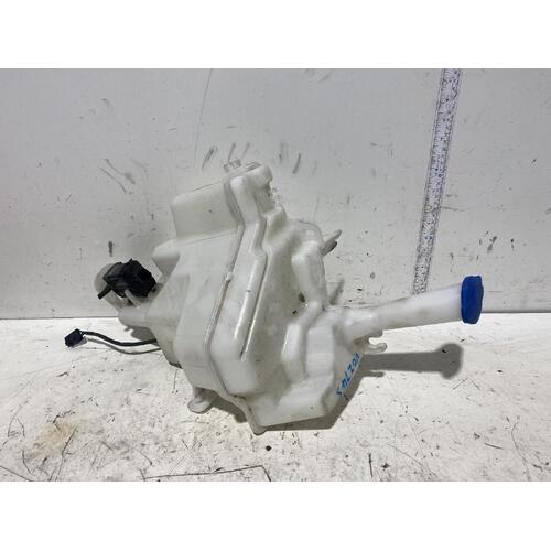 Hyundai I30 Washer Bottle GD 03/2012-02/2017