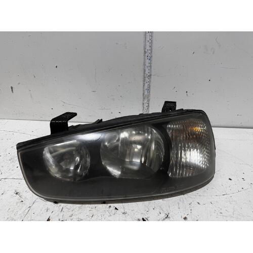 Hyundai Elantra Left Head Light XD 11/2000-09/2003