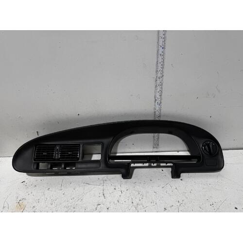 Holden Commodore Dash Vents / Fascia VS 04/1995-11/2000