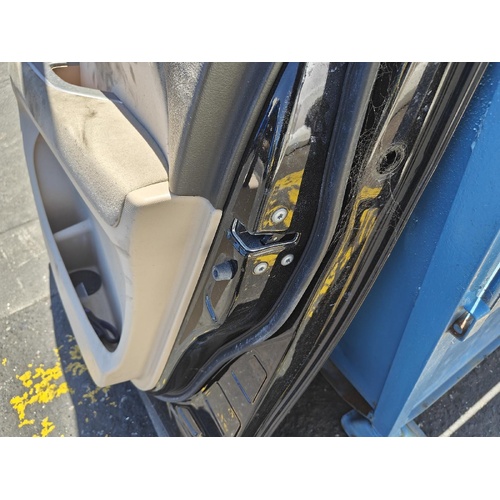 Toyota Estima Locking Mechanism Right Front Door ACR55 2005-2019