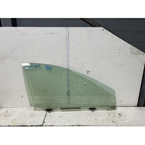 Toyota Corolla Right Front Door Glass ZRE182 08/2012-06/2018