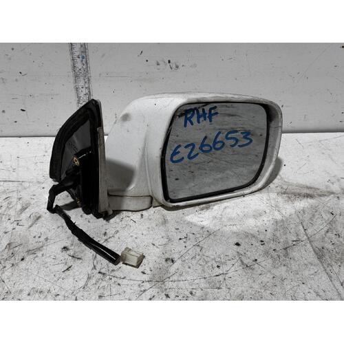 Toyota Kluger Right Door Mirror MCU28 01/2001-04/2007
