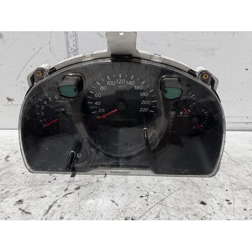 Toyota Kluger Instrument Cluster MCU28 01/2001-04/2007