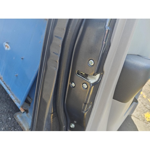 Mitsubishi Triton Left Front Door Lock Mechanism MN 08/2009-04/2015