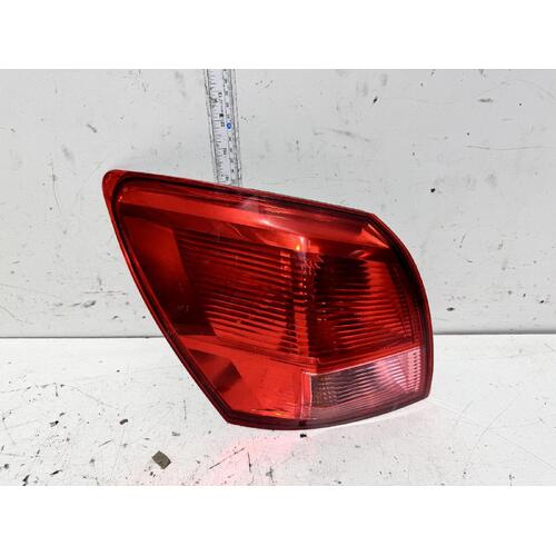 Nissan Dualis Left Tail Light J10 10/2007-03/2010