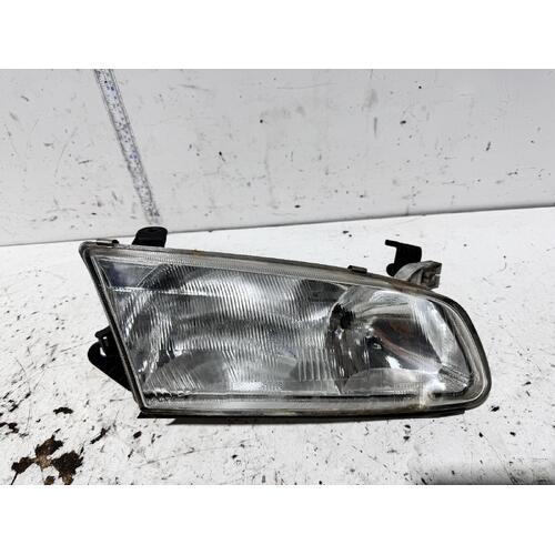Toyota Camry Right Head Light MCV20 08/1997-09/2000