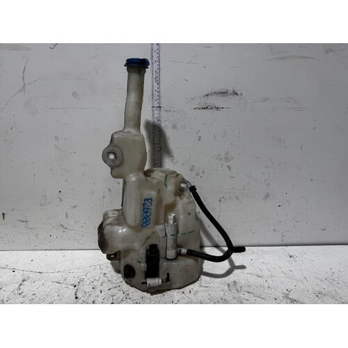 Mercedes R Class Washer Bottle W251 04/2006-12/2013