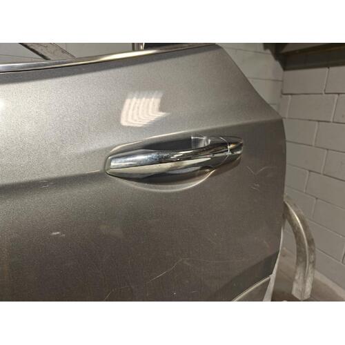 Hyundai Santa Fe Left Rear Outer Door Handle DM 06/2012-02/2018