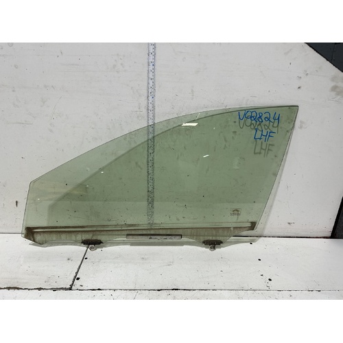 Toyota RAV4 Left Front Door Glass ASA44 12/2012-12/2018