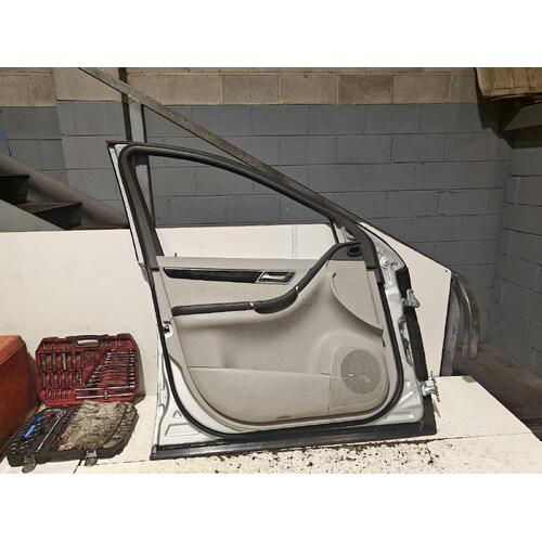 Mercedes R Class Left Front Door Trim R 300 W251 11/2010-12/2013
