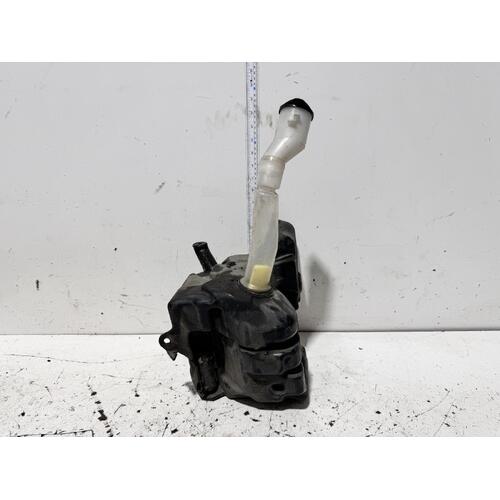 Toyota Hilux Washer Bottle RZN154 09/1997-02/2005