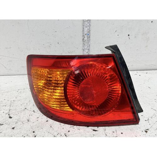 Hyundai Elantra Left Tail Light XD 11/2000-09/2003