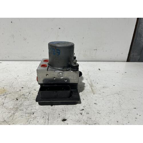 Audi A4 ABS Pump / Module B7 08/2004-07/2009