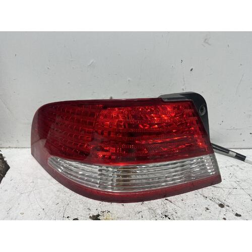 Toyota AVALON Left Taillight MCX10 10/03-06/05 